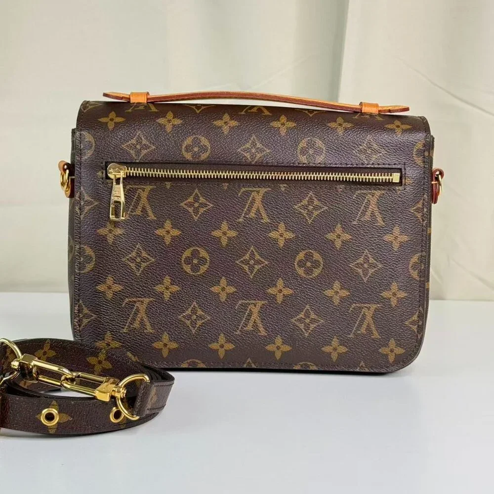 Louis Vuitton Monogram Canvas Metis Shoulder Bag Crossbody Style